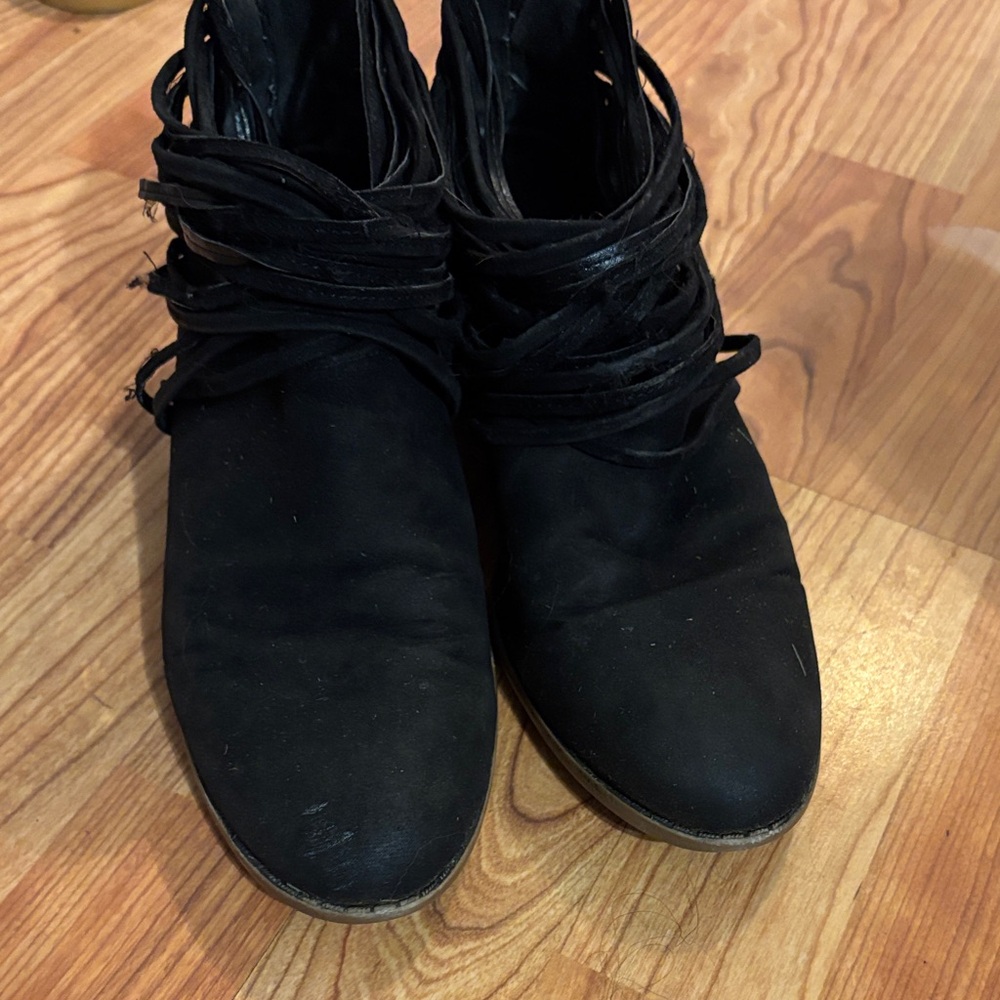 Black Women's fergalicious Shoes